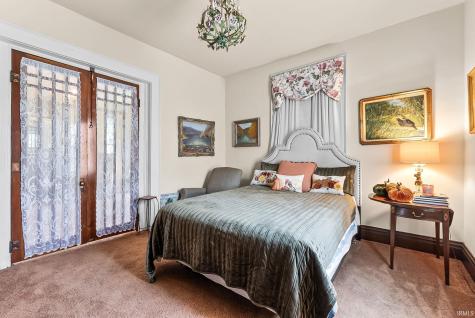5910 Maples Road Fort Wayne IN 46816