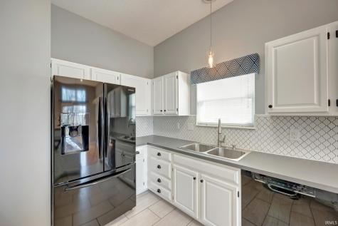 2128 S Bent Tree Drive Bloomington IN 47401