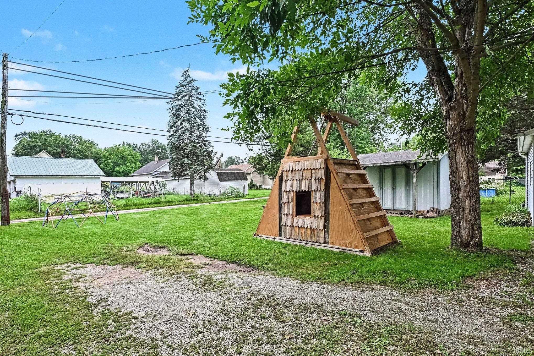 1226 E Clark Street Warsaw IN 46580