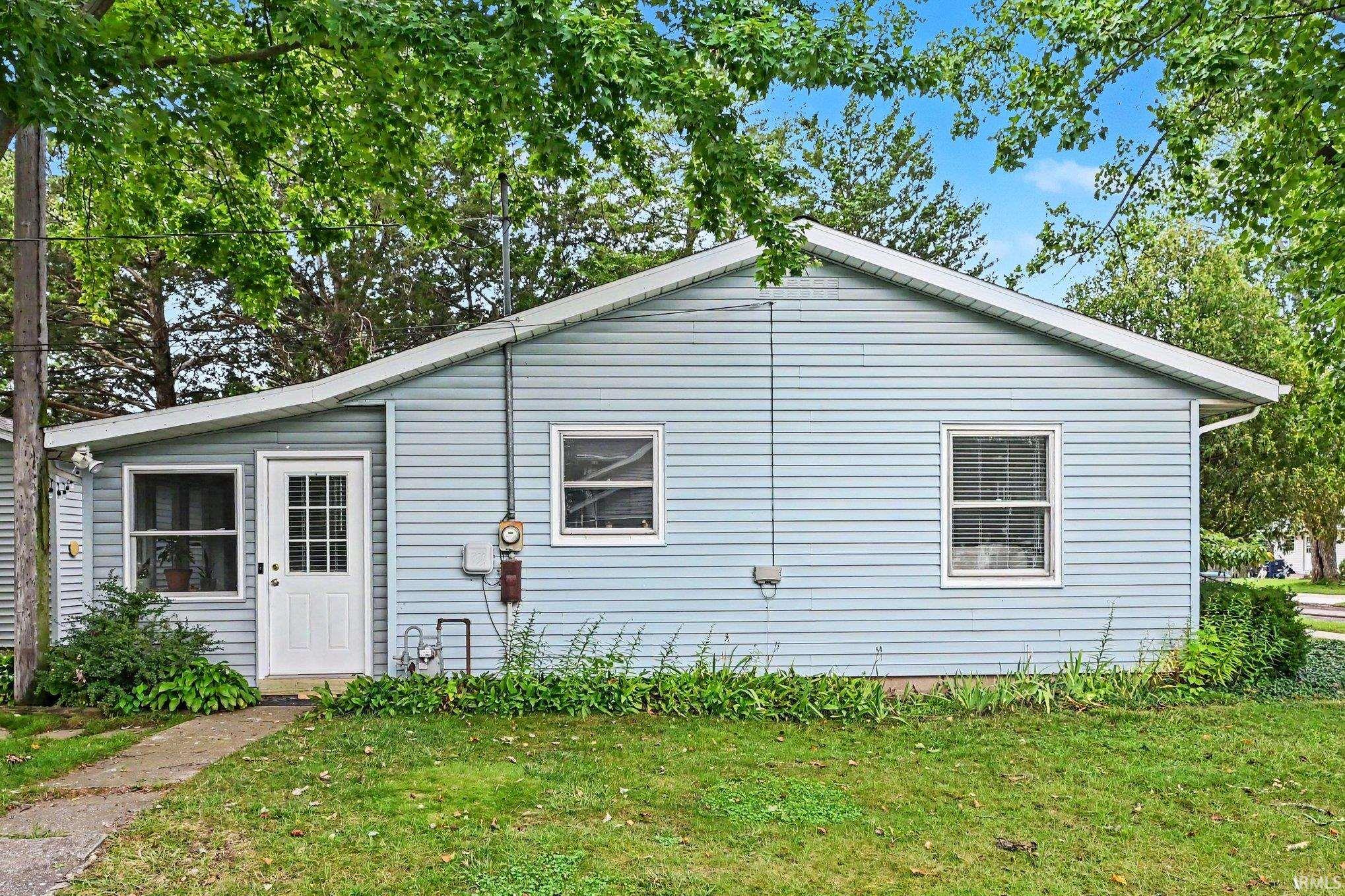 1226 E Clark Street Warsaw IN 46580