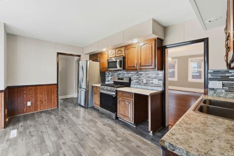 305 W 7th Street Auburn IN 46706