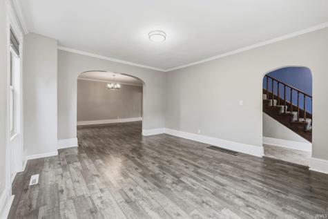305 W 7th Street Auburn IN 46706