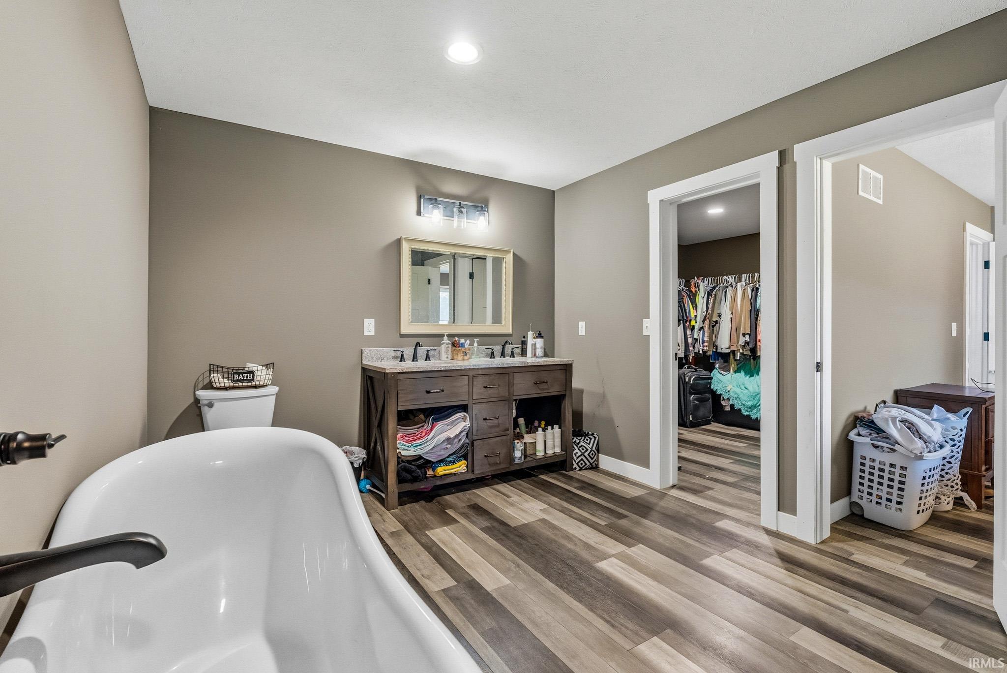 52478 County Road 39 Middlebury IN 46540
