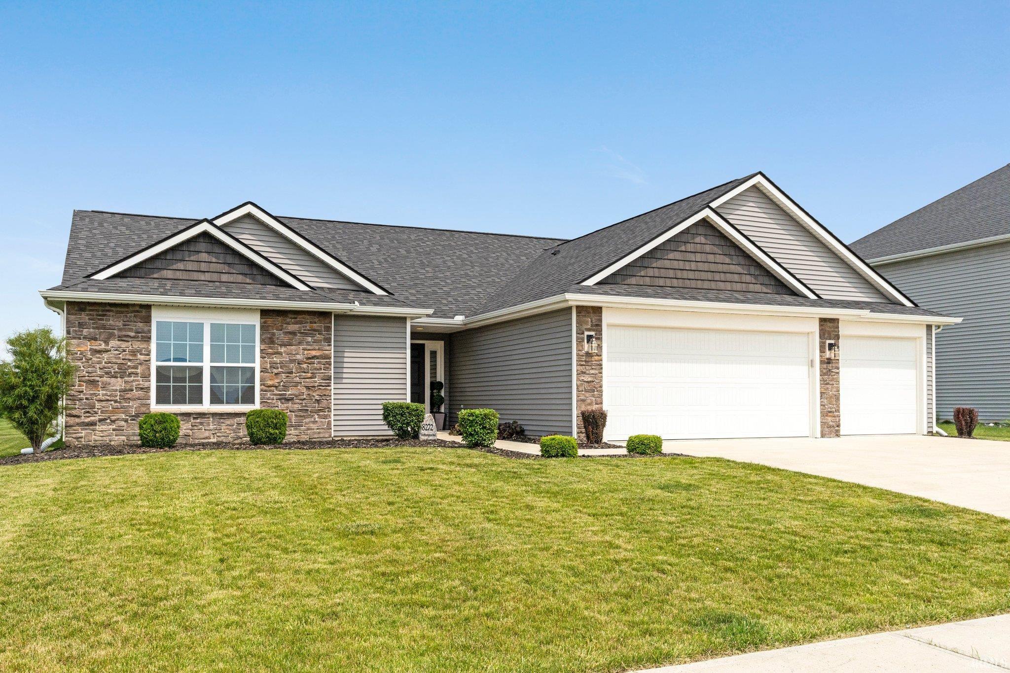 8272 Easthampton Boulevard Fort Wayne IN 46835