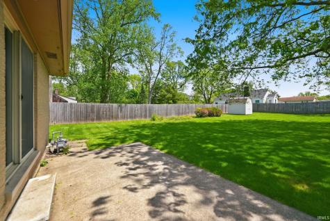 2710 Reed Road Fort Wayne IN 46815