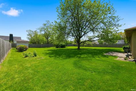 2710 Reed Road Fort Wayne IN 46815