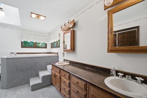 3012 N Hamilton Road Frankfort IN 46041