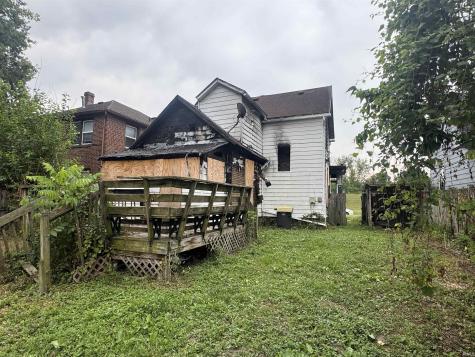 1031 Edgewater Avenue Fort Wayne IN 46805