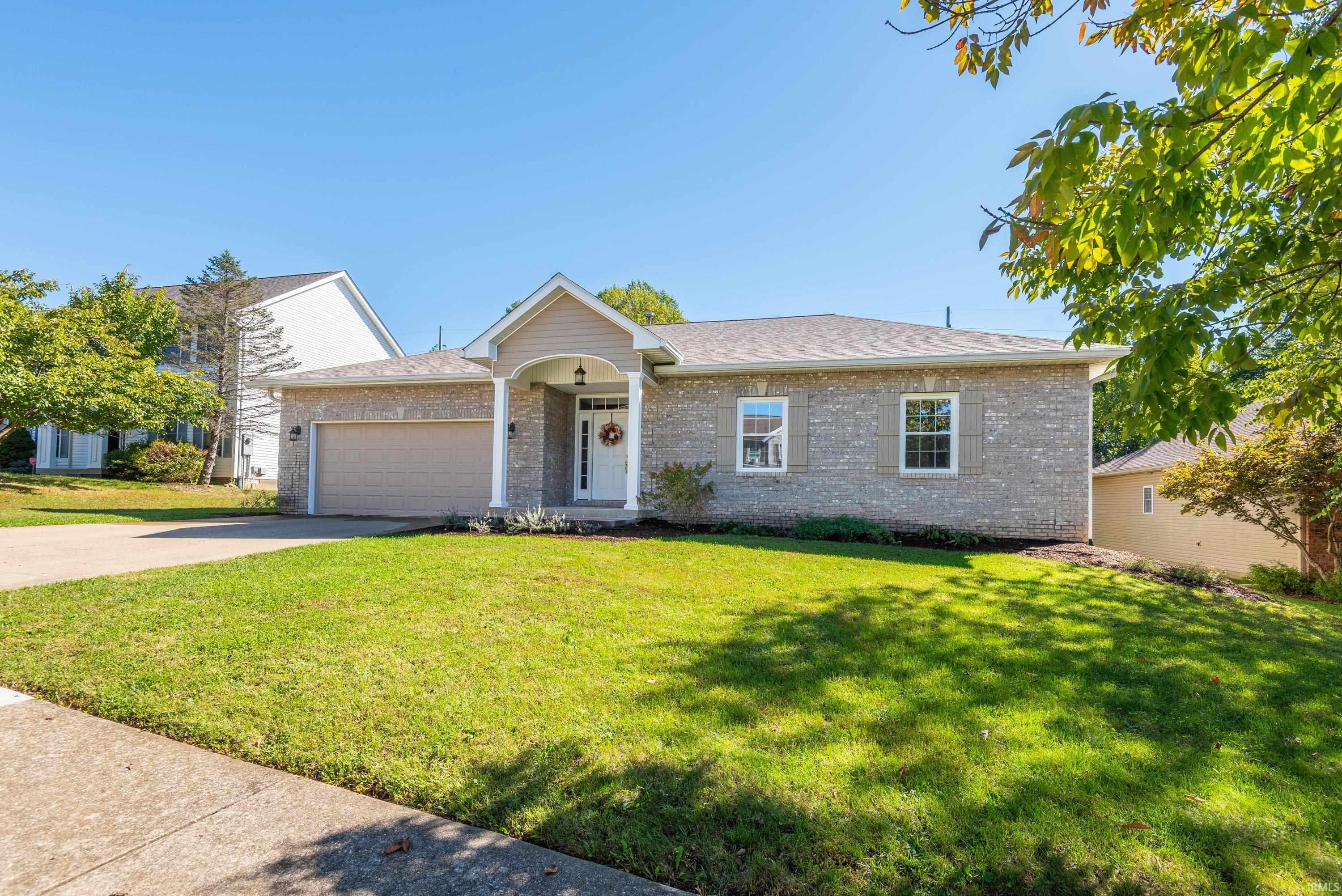 Bloomington IN, 933 S Fenbrook Court