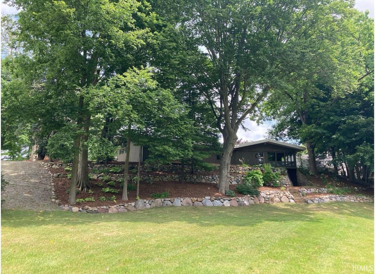 51745 Winding Waters Lane Elkhart IN 46514