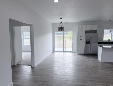 7322 S Sandhill Lane Bloomfield IN 47424