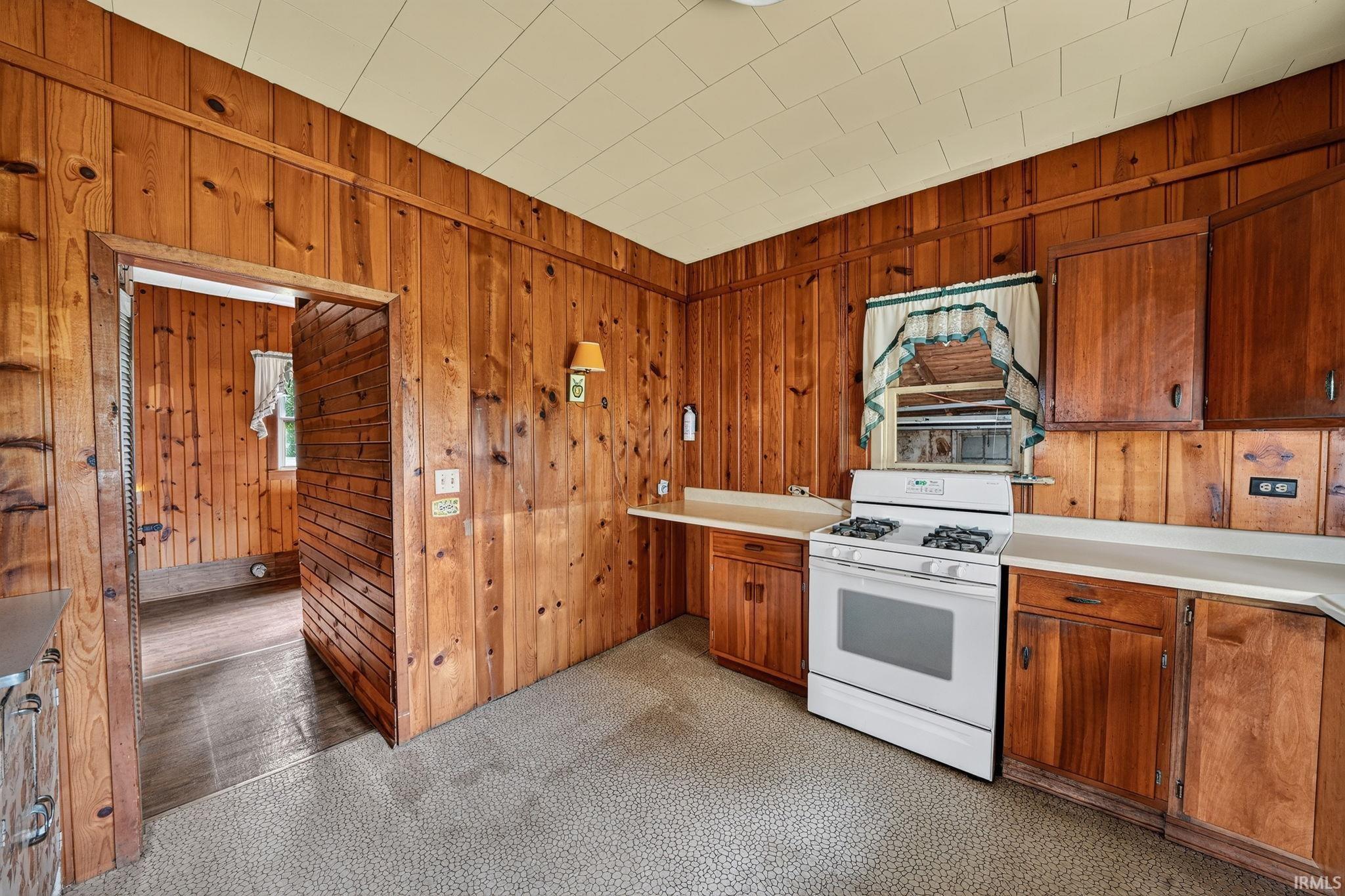 58455 Crumstown Highway South Bend IN 46619