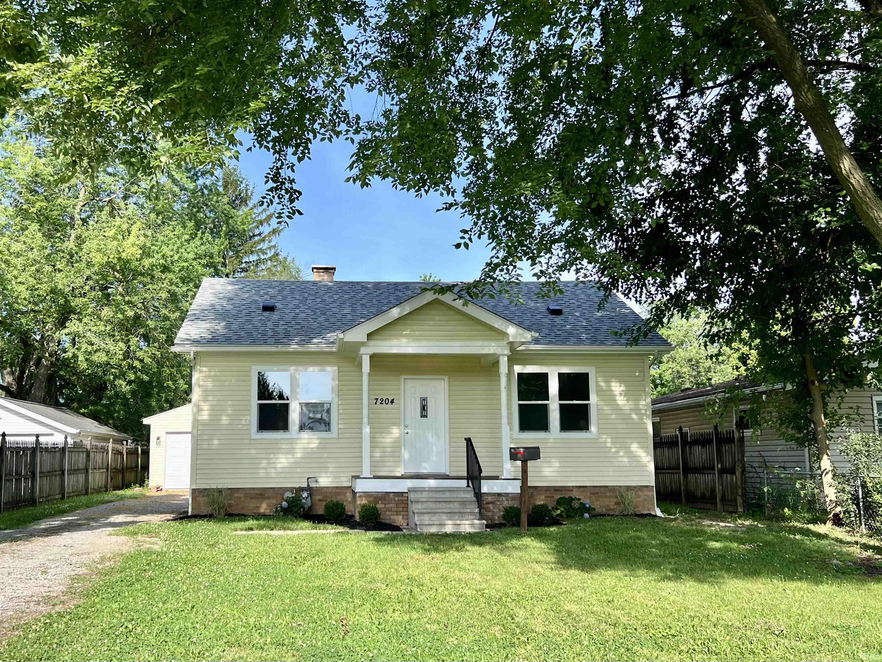 7204 Beaty Avenue Fort Wayne IN 46809