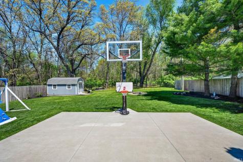 18101 Burton Drive South Bend IN 46637