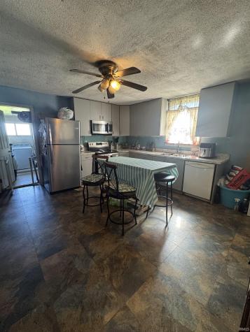 8065 S 320 W Jonesboro IN 46938