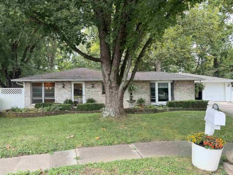 1225 S Colony Court Yorktown IN 47396