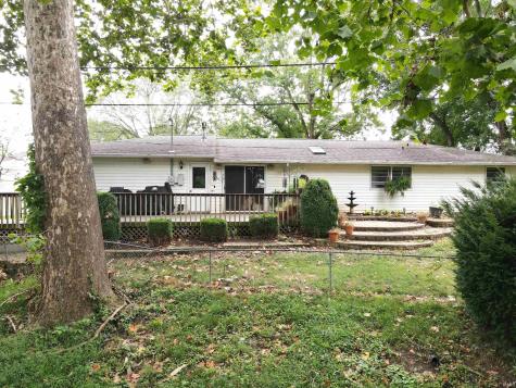 1225 S Colony Court Yorktown IN 47396