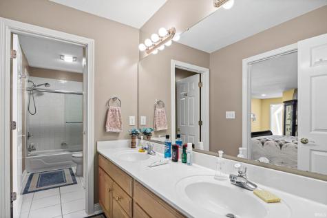 1802 Danielle Lane West Lafayette IN 47906