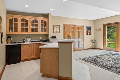 1802 Danielle Lane West Lafayette IN 47906