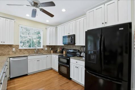 9002 Deer Creek Drive Greentown IN 46936