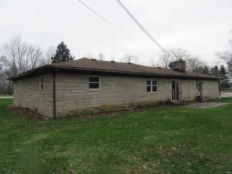 1616 W Lakeview Drive Marion IN 46953