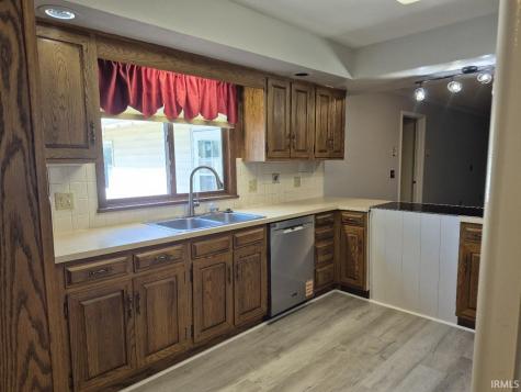 8866 W Delphi Pike Highway Converse IN 46919