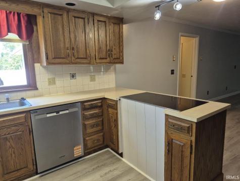 8866 W Delphi Pike Highway Converse IN 46919