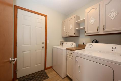 2021 Granny Smith Place Kendallville IN 46755