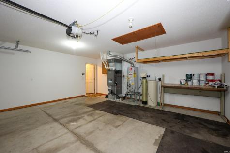 2021 Granny Smith Place Kendallville IN 46755