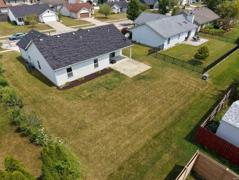 2021 Granny Smith Place Kendallville IN 46755