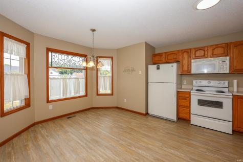 2021 Granny Smith Place Kendallville IN 46755