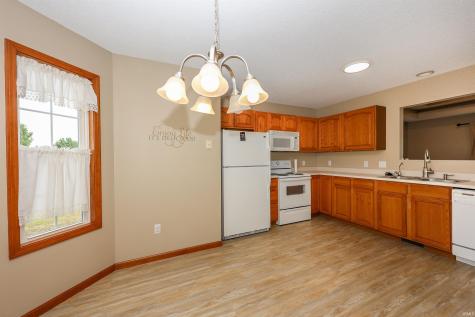 2021 Granny Smith Place Kendallville IN 46755