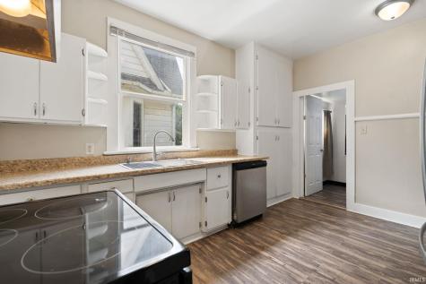 804 Kinnaird Avenue Fort Wayne IN 46807
