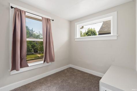 804 Kinnaird Avenue Fort Wayne IN 46807