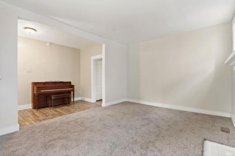 804 Kinnaird Avenue Fort Wayne IN 46807
