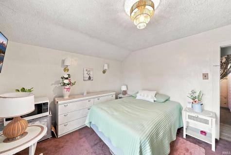 1402 Fairfield Avenue Fort Wayne IN 46802