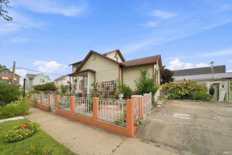 1402 Fairfield Avenue Fort Wayne IN 46802