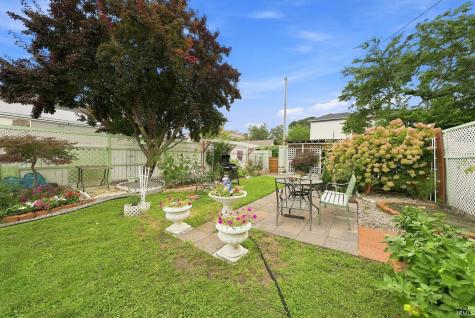 1402 Fairfield Avenue Fort Wayne IN 46802