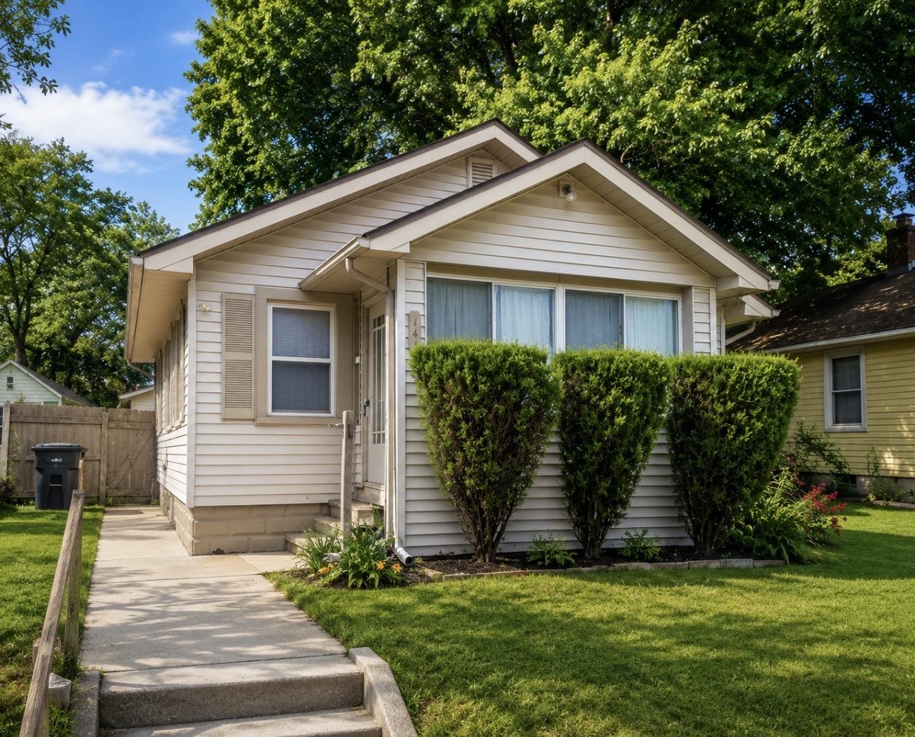 1413 E Fox Street South Bend IN 46613