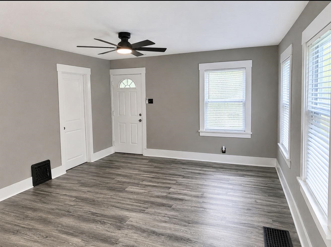 1413 E Fox Street South Bend IN 46613