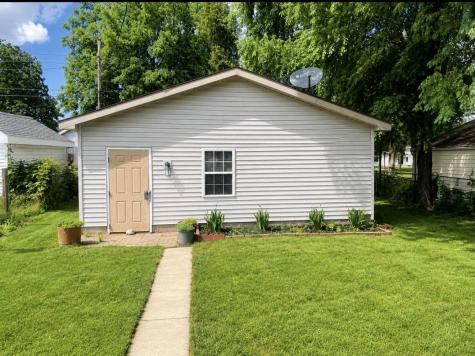 1413 E Fox Street South Bend IN 46613