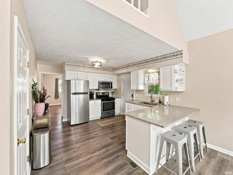 11390 W Horseshoe Bend Road Brookston IN 47923