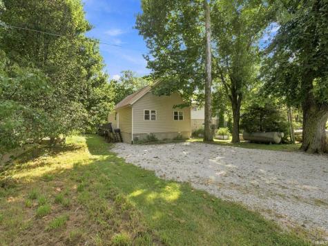 11390 W Horseshoe Bend Road Brookston IN 47923