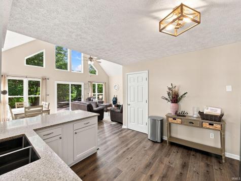 11390 W Horseshoe Bend Road Brookston IN 47923