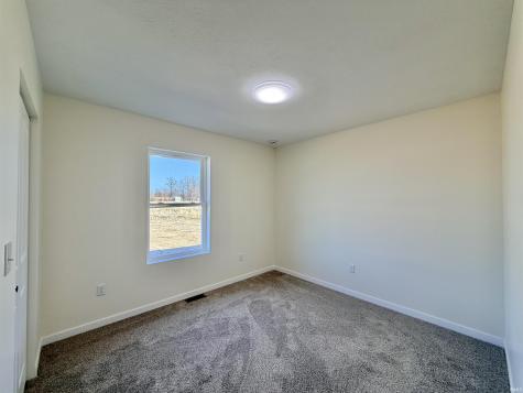1380 N 1375 W Linton IN 47441