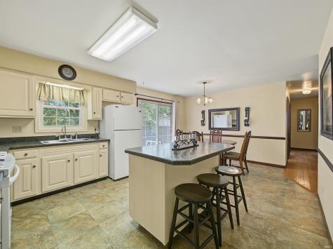 8358 Albert Drive Wadesville IN 47638