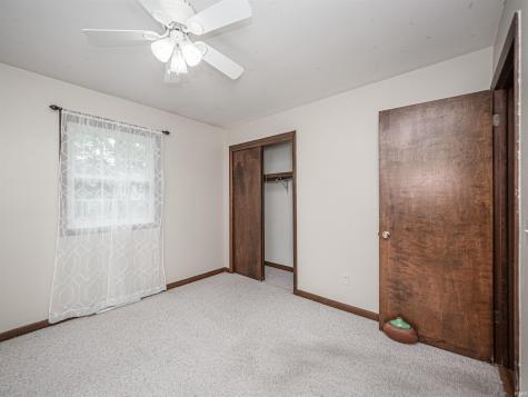 8358 Albert Drive Wadesville IN 47638