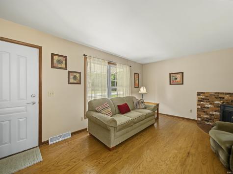 8358 Albert Drive Wadesville IN 47638