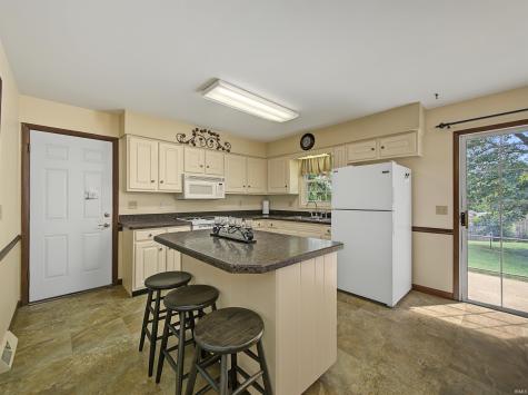 8358 Albert Drive Wadesville IN 47638