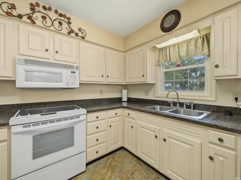 8358 Albert Drive Wadesville IN 47638
